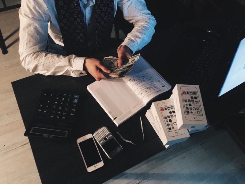 DIY Bookkeeping vs Hiring a Pro for Your Small Business